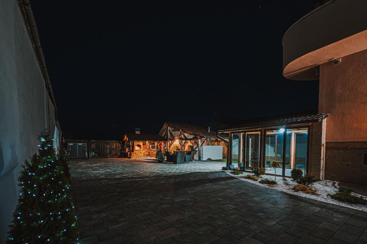 Casa Danto Hotel Selimbar Exterior photo